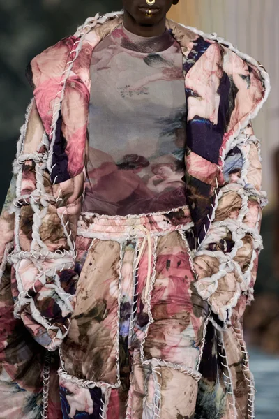 Look 142